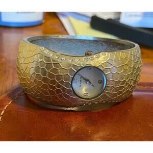Women's Narmi Watch 3120, Snap Shut Silver Tone Bangle Bracelet, Crystal Accents
